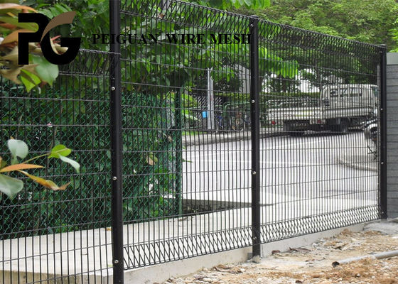 3mm Wire Roll Top Weld Mesh Fence Panels